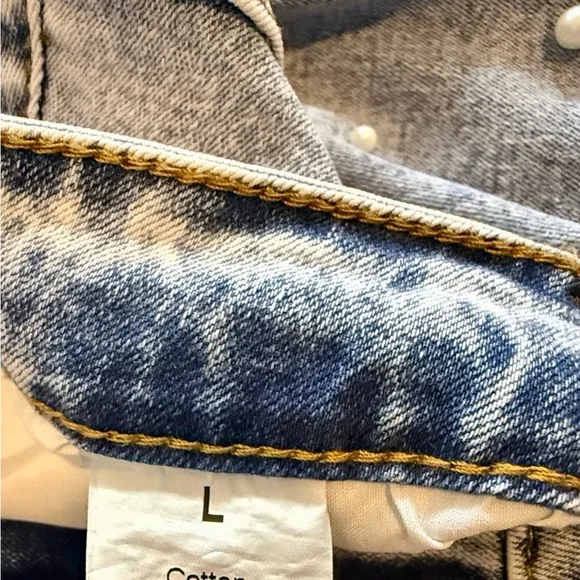 Pearl Studded High-Waisted Straight Leg Jeans – Size L - Picture 3 of 6